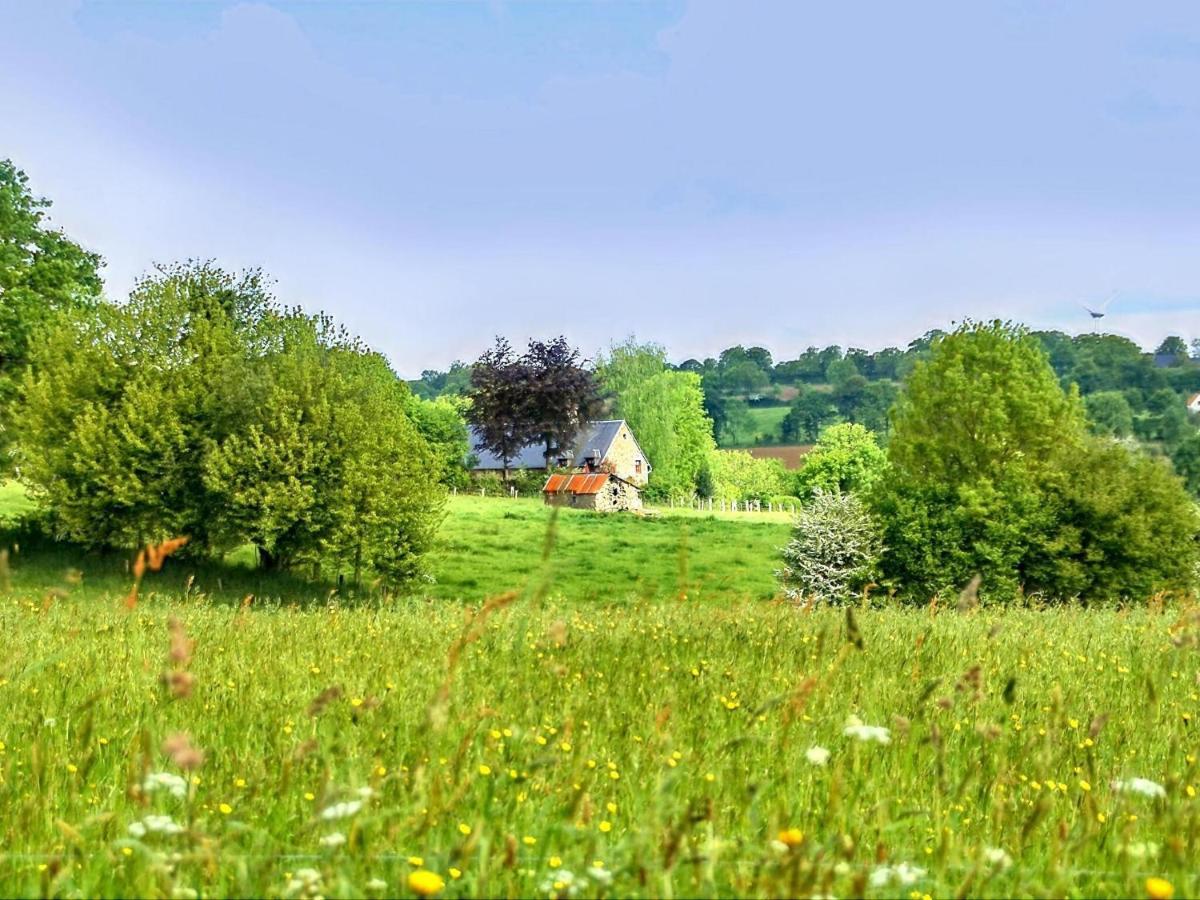Holiday Home Close To Normandy Montaigu-les-Bois Exterior photo